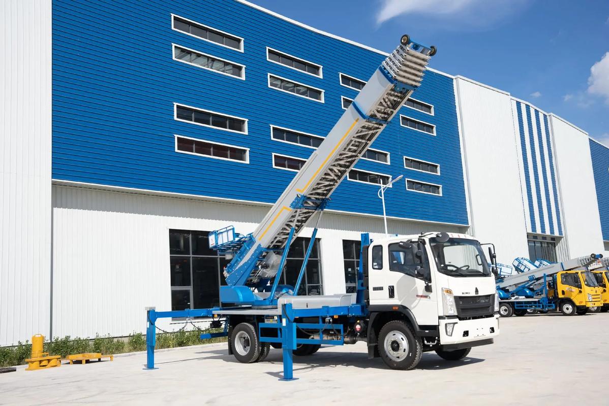 大岭山镇小型云梯车上料车租赁多少钱