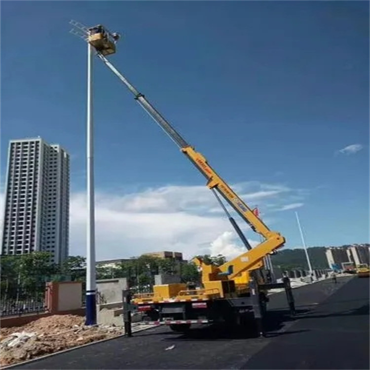 大岭山镇维修路灯的曲臂升降车出租