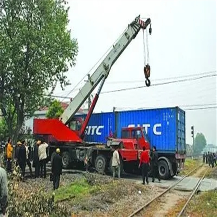 大岭山镇如何快速找到附近的吊车救援公司